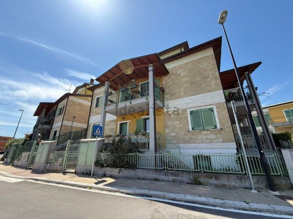 appartamento in vendita a Terni in zona Trevi