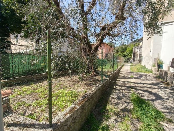 appartamento in vendita a Terni in zona Trevi