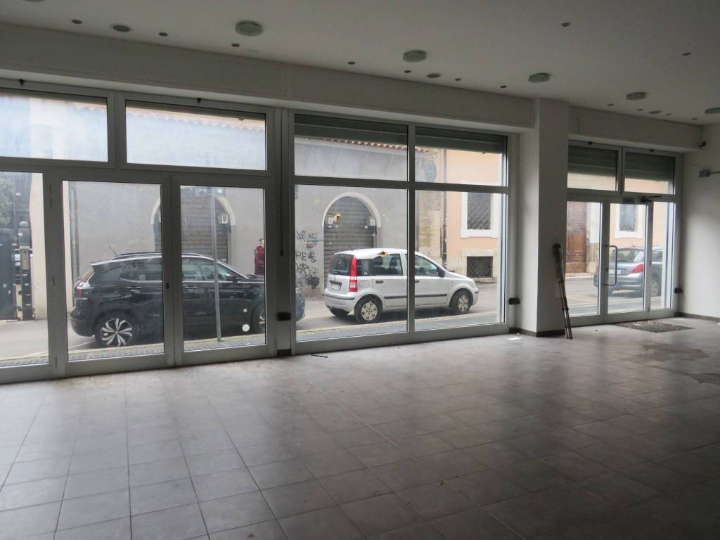 negozio in vendita a Terni in zona Centro Città