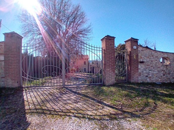 casa indipendente in vendita a Terni in zona Collescipoli