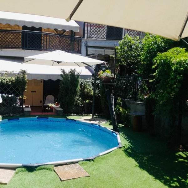 casa indipendente in vendita a Terni in zona Centro Città