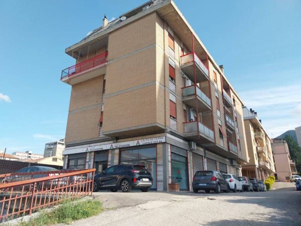 appartamento in vendita a Terni in zona Rivo
