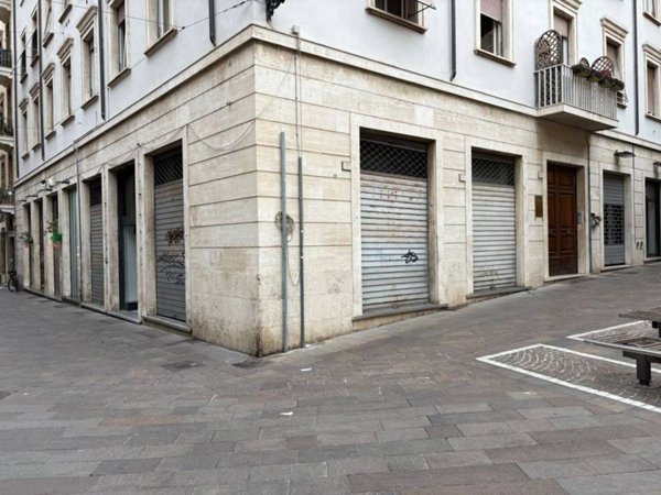 negozio in vendita a Terni in zona Centro Città