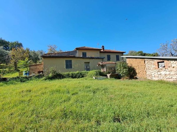casa indipendente in vendita a Terni in zona Vocabolo Valenza