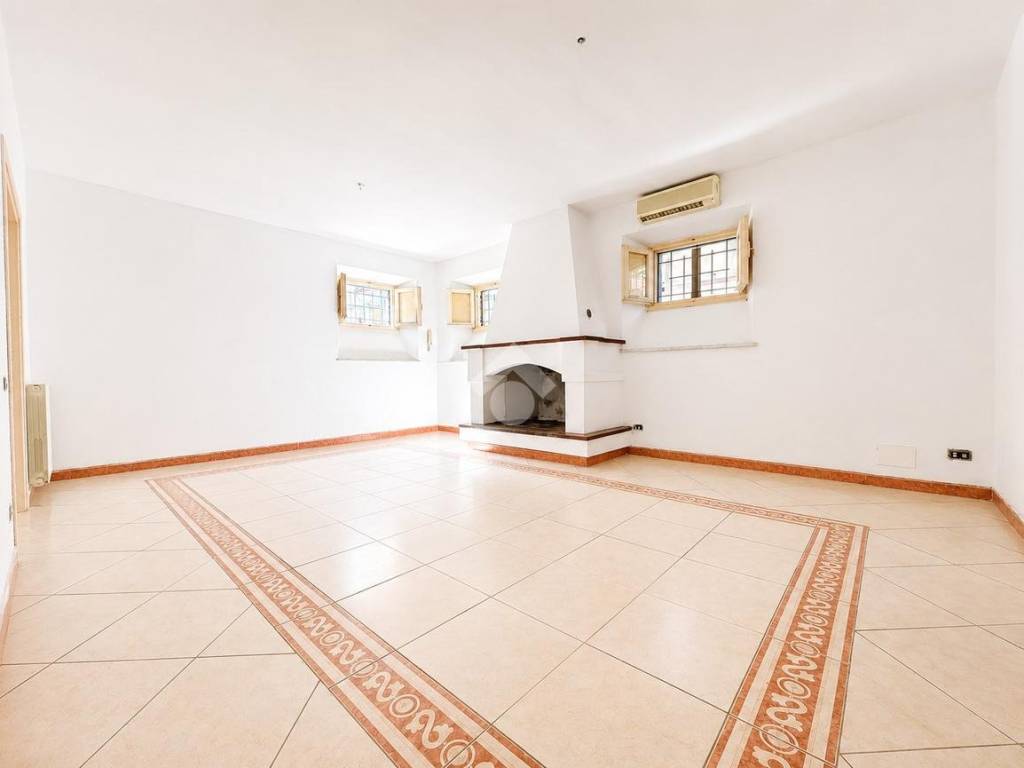 casa indipendente in vendita a Terni in zona Centro Città