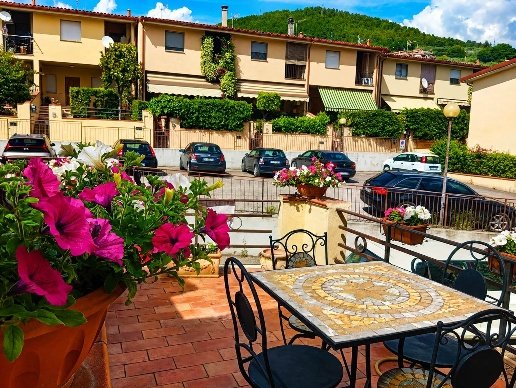 casa indipendente in vendita a Terni in zona Papigno