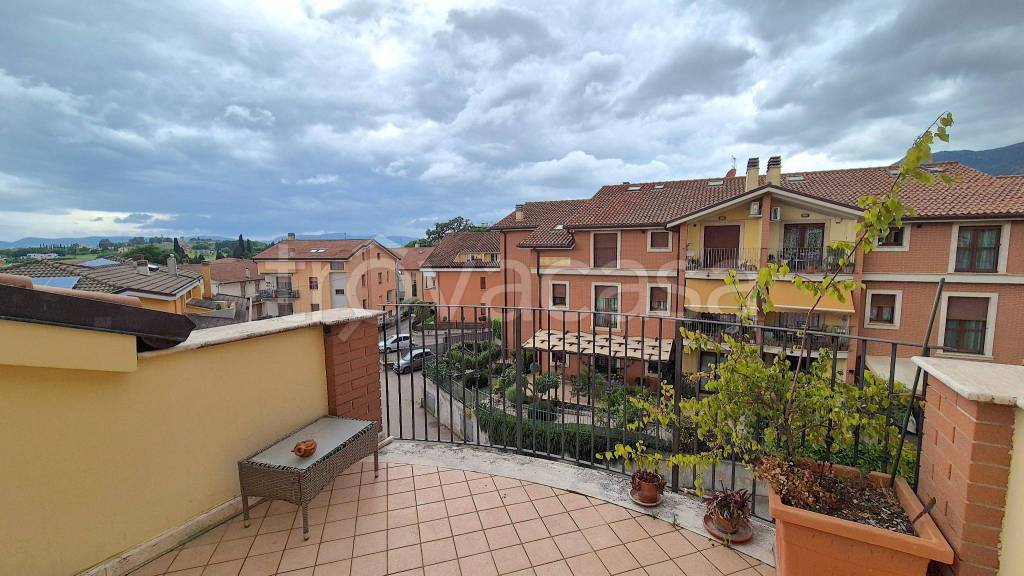 appartamento in vendita a Terni in zona Rivo