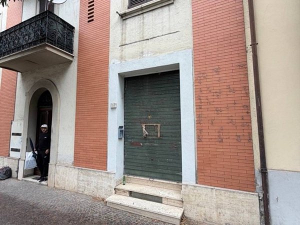 negozio in vendita a Terni in zona Centro Città
