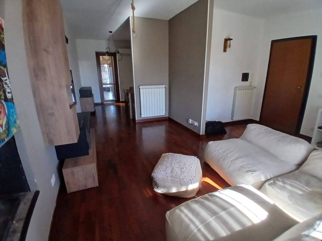 appartamento in vendita a Terni in zona Rivo