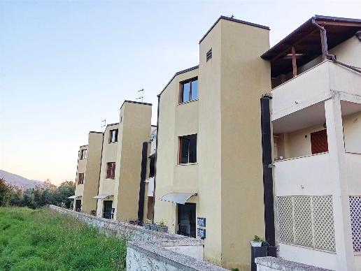appartamento in vendita a Terni in zona Piedimonte