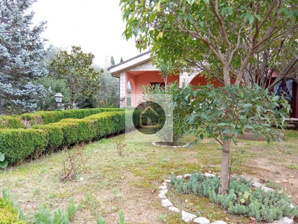 casa indipendente in vendita a Terni in zona Papigno