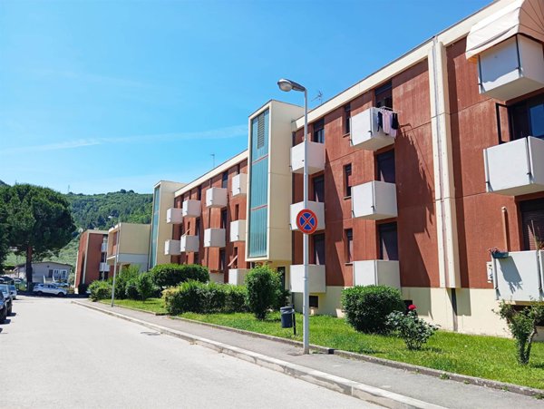 appartamento in vendita a Terni in zona Papigno