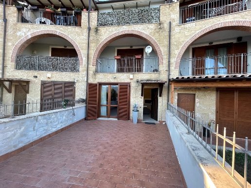 appartamento in vendita a Terni in zona Trevi