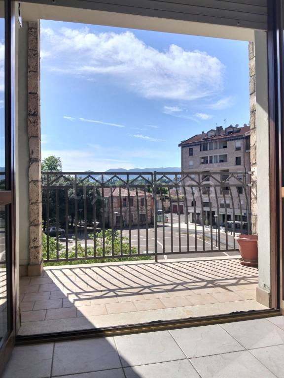 appartamento in vendita a Terni in zona Rivo