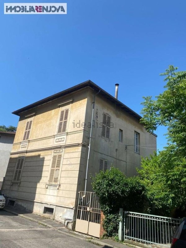 casa indipendente in vendita a Terni in zona Centro Città