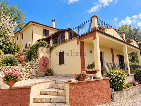 casa indipendente in vendita a Terni in zona Perticara Seconda