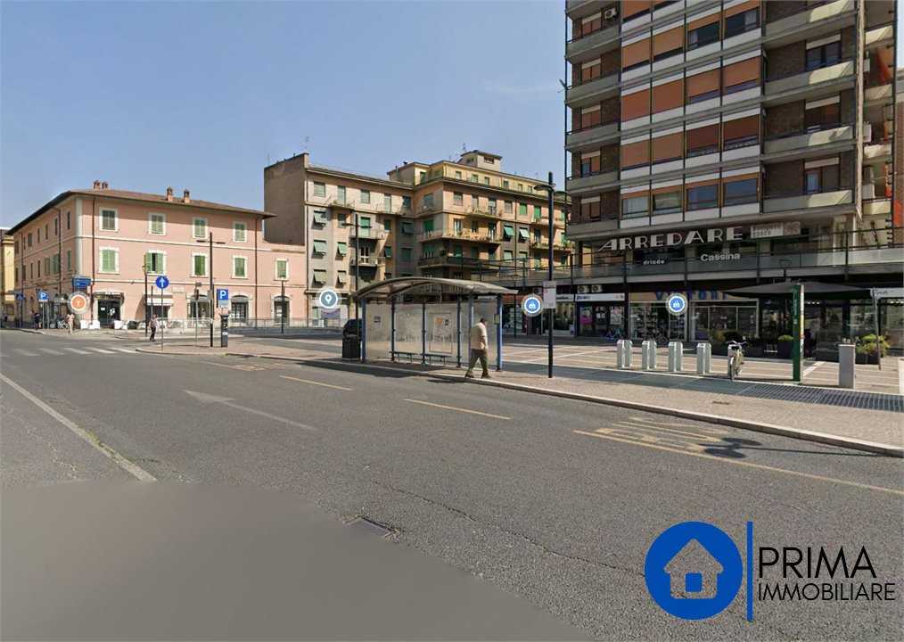 locale commerciale in vendita a Terni
