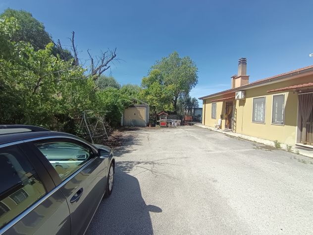 casa indipendente in vendita a Terni in zona Vocabolo Valenza