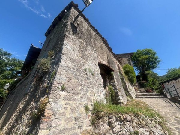 casa semindipendente in vendita a Terni in zona Poggio Lavarino