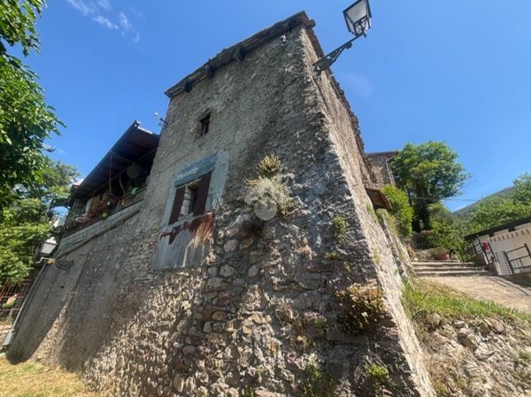 casa semindipendente in vendita a Terni in zona Poggio Lavarino