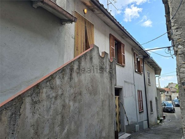 quadrivano in vendita a Terni in zona Battiferro