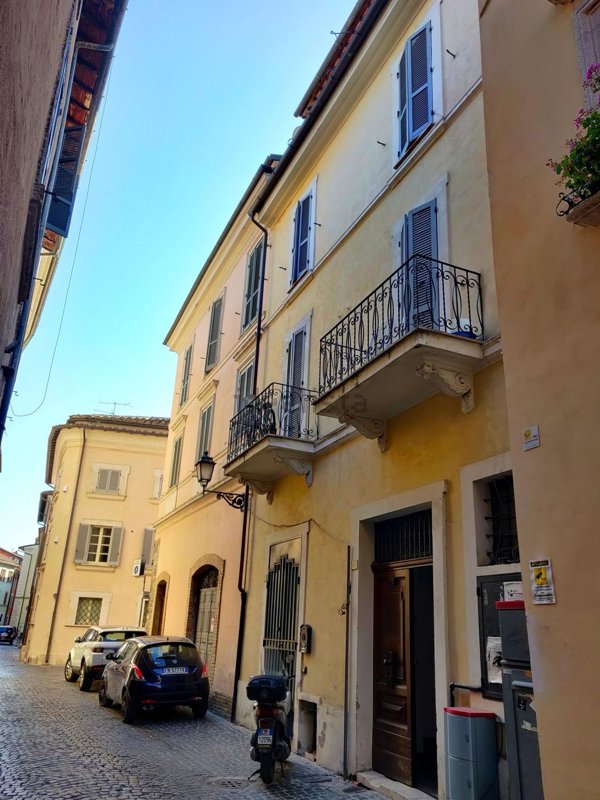 appartamento in vendita a Terni in zona Centro Città