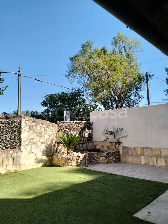casa indipendente in vendita a Terni in zona Collescipoli
