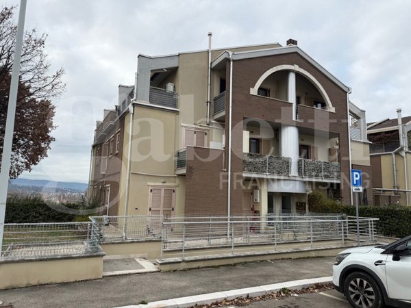 appartamento in vendita a Terni in zona Trevi