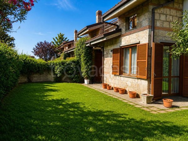 casa indipendente in vendita a Terni in zona Rivo