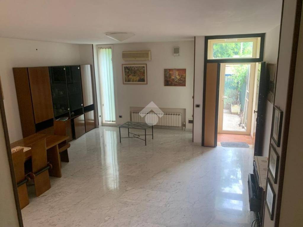 casa indipendente in vendita a Terni in zona Gabelletta