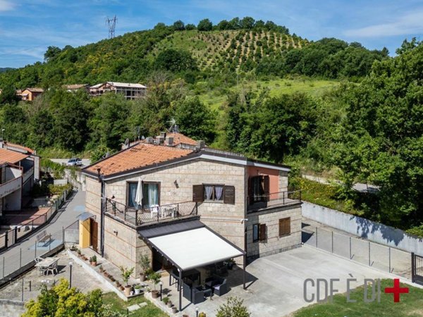 appartamento in vendita a Terni in zona Piediluco