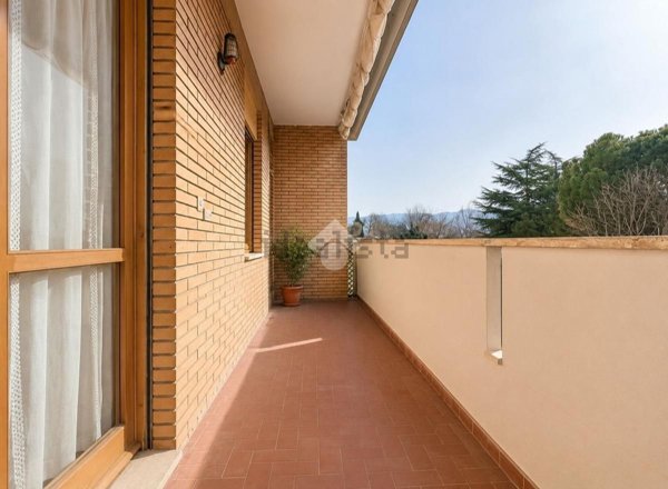 appartamento in vendita a Terni in zona Trevi