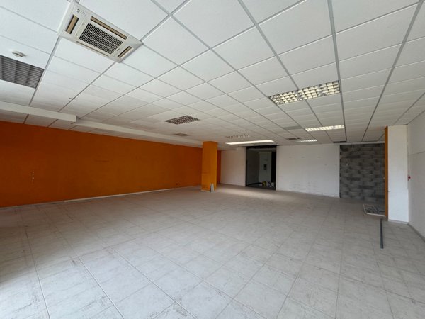 ufficio in vendita a Terni in zona Confini