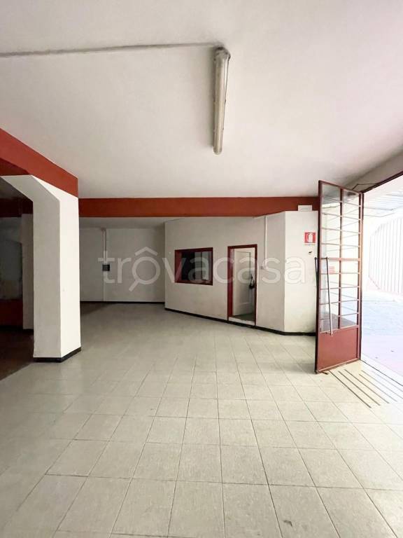 negozio in vendita a Terni in zona Centro Città