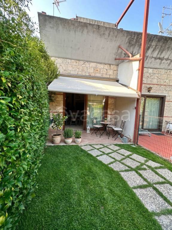casa indipendente in vendita a Terni in zona Piediluco