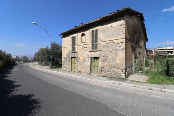 casa indipendente in vendita a Terni