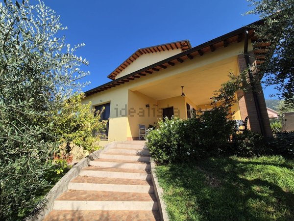 casa indipendente in vendita a Terni in zona Collerolletta Primo