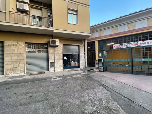 negozio in vendita a Terni in zona Centro Città