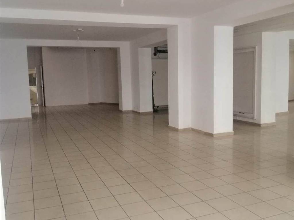 negozio in vendita a Terni in zona Centro Città