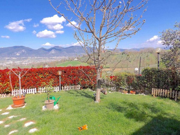 casa indipendente in vendita a Terni in zona Porcivalle