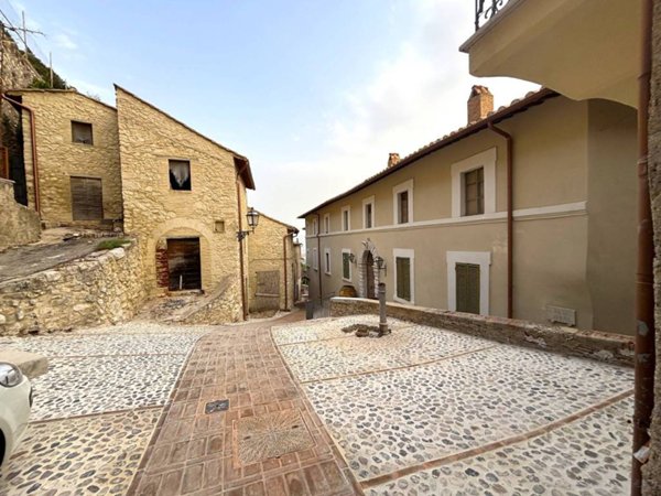 appartamento in vendita a Terni in zona Cesi