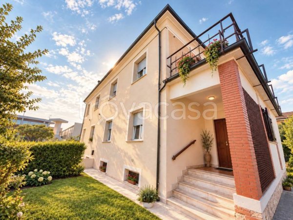 casa indipendente in vendita a Terni in zona Collescipoli