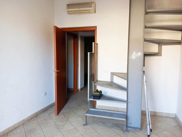 locale commerciale in vendita a Terni