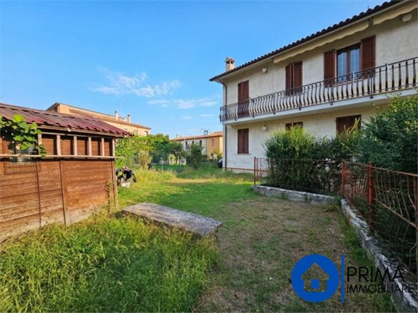 casa indipendente in vendita a Terni in zona Marmore