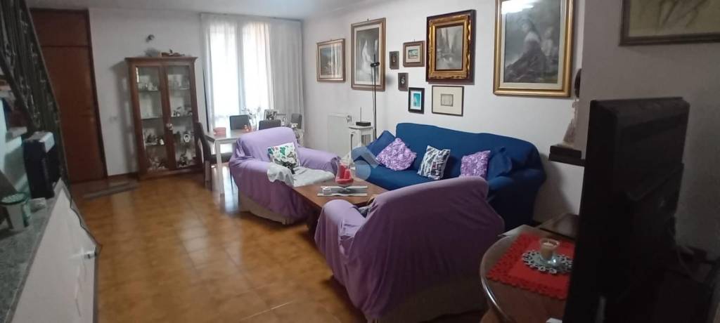 casa indipendente in vendita a Terni in zona Rivo
