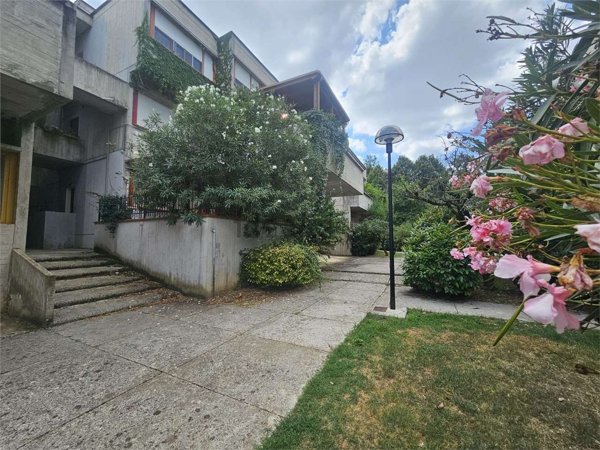 appartamento in vendita a Terni in zona Boccaporco
