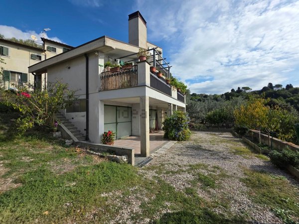 casa indipendente in vendita a Terni in zona Trevi