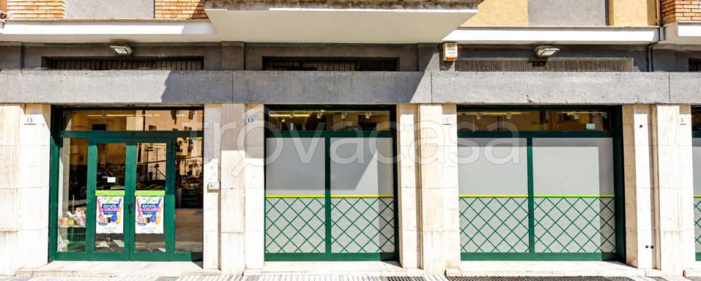 locale commerciale in vendita a Terni in zona Centro Città
