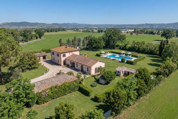 casa indipendente in vendita a Terni