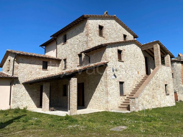 casa indipendente in vendita ad Avigliano Umbro